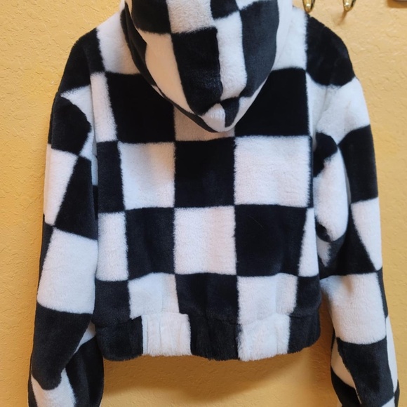 Fuzzy Cropped checkered Black and White BW Forever 21 jacket - Picture 2 of 3